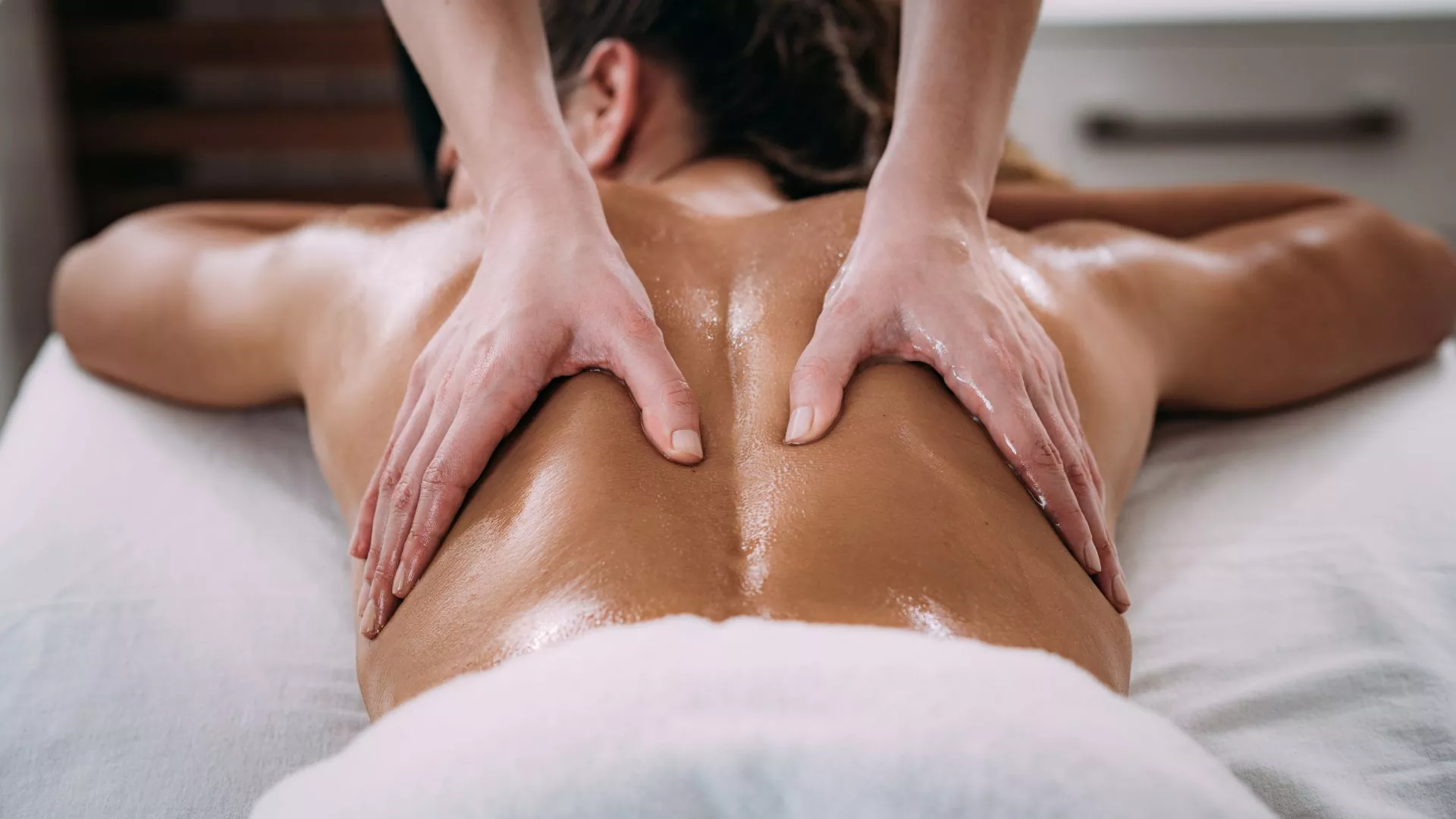 The Benefits of Regular Massage Therapy for Body and Mind